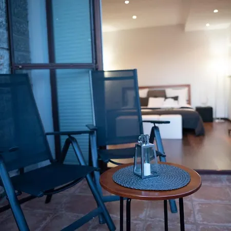 Frühstückspension Castle House Rooms, Swimming Pool & Sauna & Tennis Court & Wine Cellar Sežana